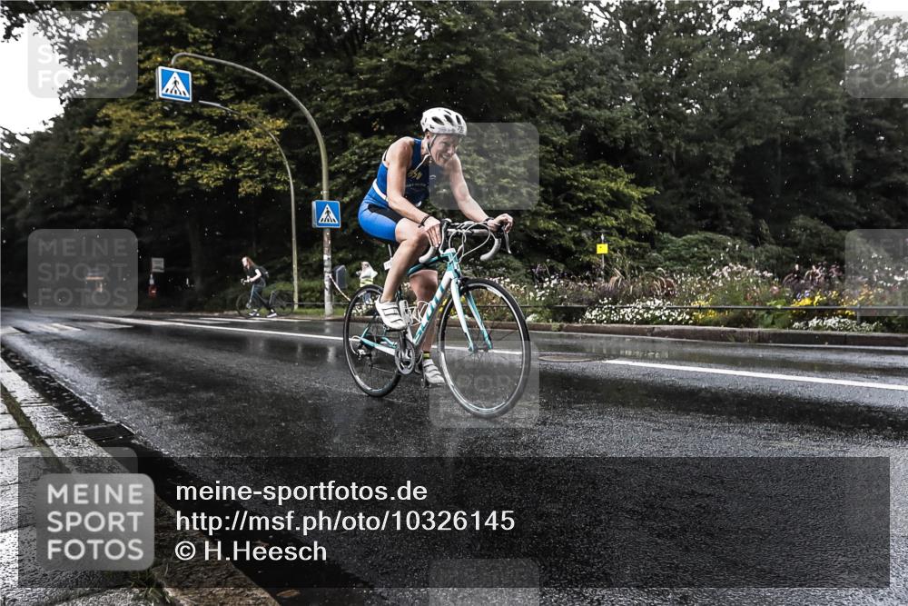 13.09.2026 - Stadtparktriathlon H.Heesch http://msf.ph/oto/10326145 13.09.2026 11:40:27 Radfahren 772, 804, 856 meine-sportfotos.de