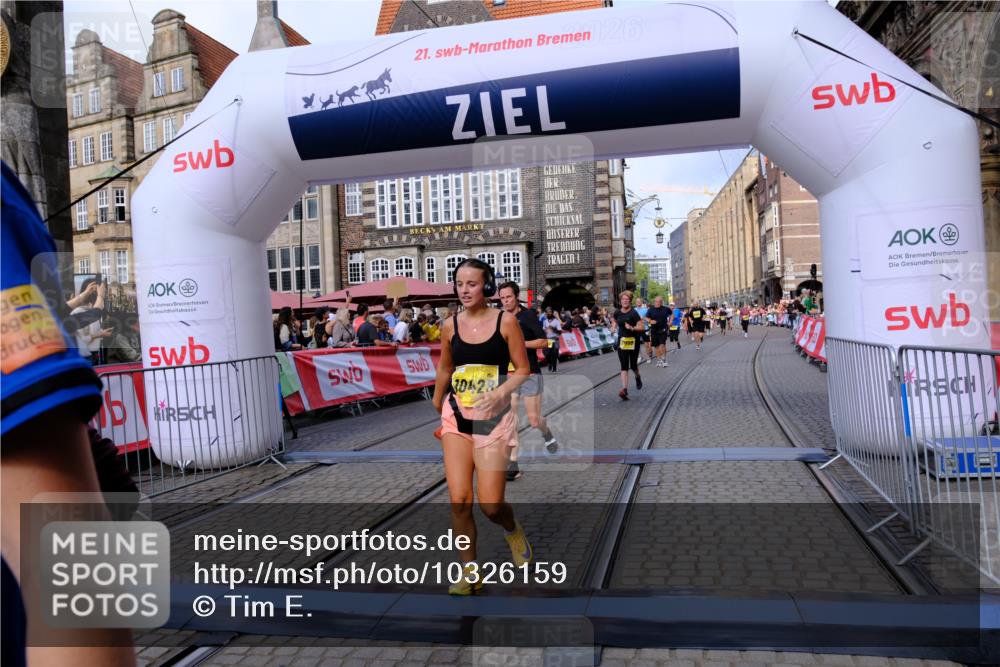 13.09.2026 - 21. swb-Marathon Bremen Tim E. http://msf.ph/oto/10326159 13.09.2026 11:01:18 Ziel 10093, 10367, 10368, 10428, 10639, 10753, 10964, 10965, 11049, 11055, 11116, 11247, 11359, 11428, 11540, 11681, 11682, 11728, 11804, 11850, 12006, 12085, 12116, 12241, 12428 meine-sportfotos.de