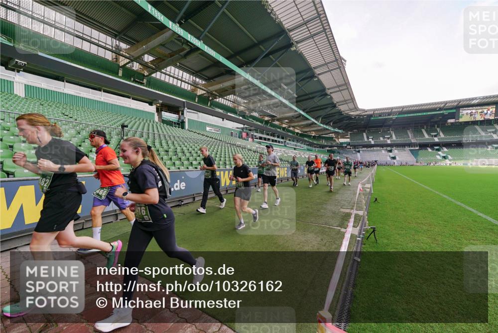 13.09.2026 - 21. swb-Marathon Bremen Michael Burmester http://msf.ph/oto/10326162 13.09.2026 13:30:04 Laufen im Stadion 171, 297, 405, 422, 476, 639, 685, 729, 754, 767, 806, 986, 1217, 1242, 1270, 1384, 1615, 1633, 1634, 1777, 1810, 1811, 1886, 1983, 2216, 2238, 2242, 2249, 2263, 2326, 2368, 2372, 2436, 2449, 2546, 2593, 2615, 2637, 2719, 2738, 2740, 2830, 2862, 2868, 2869, 2871, 2918, 2924, 2991, 2994, 3020, 3053, 3101, 3129, 3227, 3238, 3274, 3286, 3321, 3361, 3563, 3594, 3595, 3605, 3678, 3755, 3758, 3798, 3873, 3876, 3898, 3929, 3953, 3965, 3971, 3987, 4011, 4056 meine-sportfotos.de