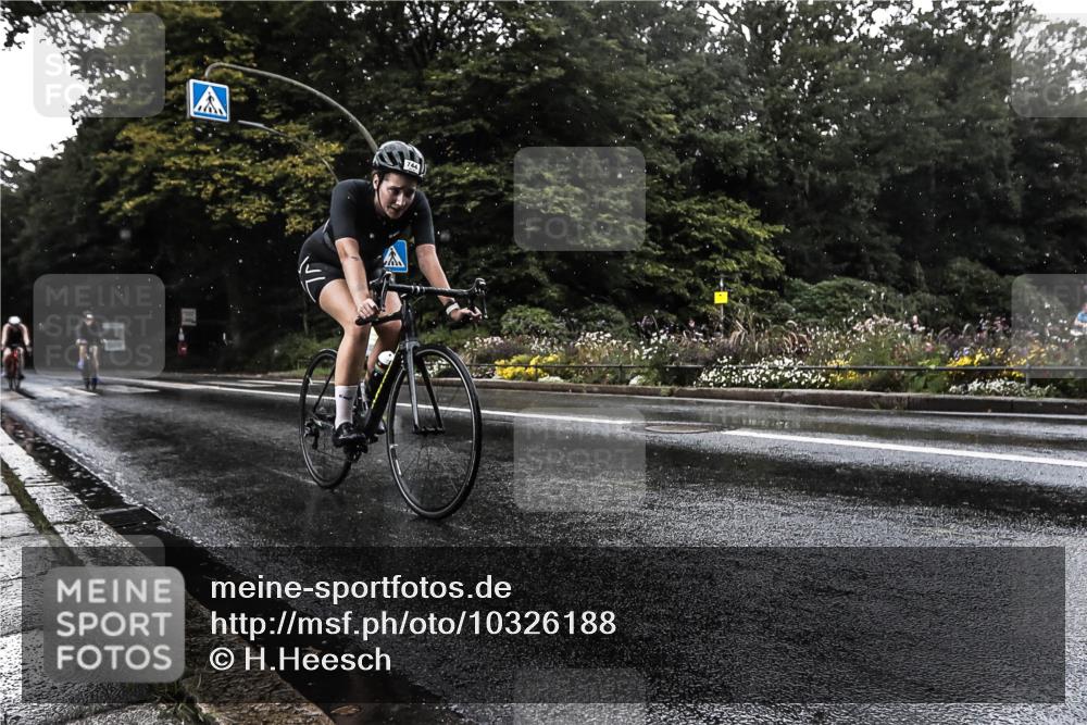 13.09.2026 - Stadtparktriathlon H.Heesch http://msf.ph/oto/10326188 13.09.2026 11:40:45 Radfahren 738, 744, 750, 802 meine-sportfotos.de