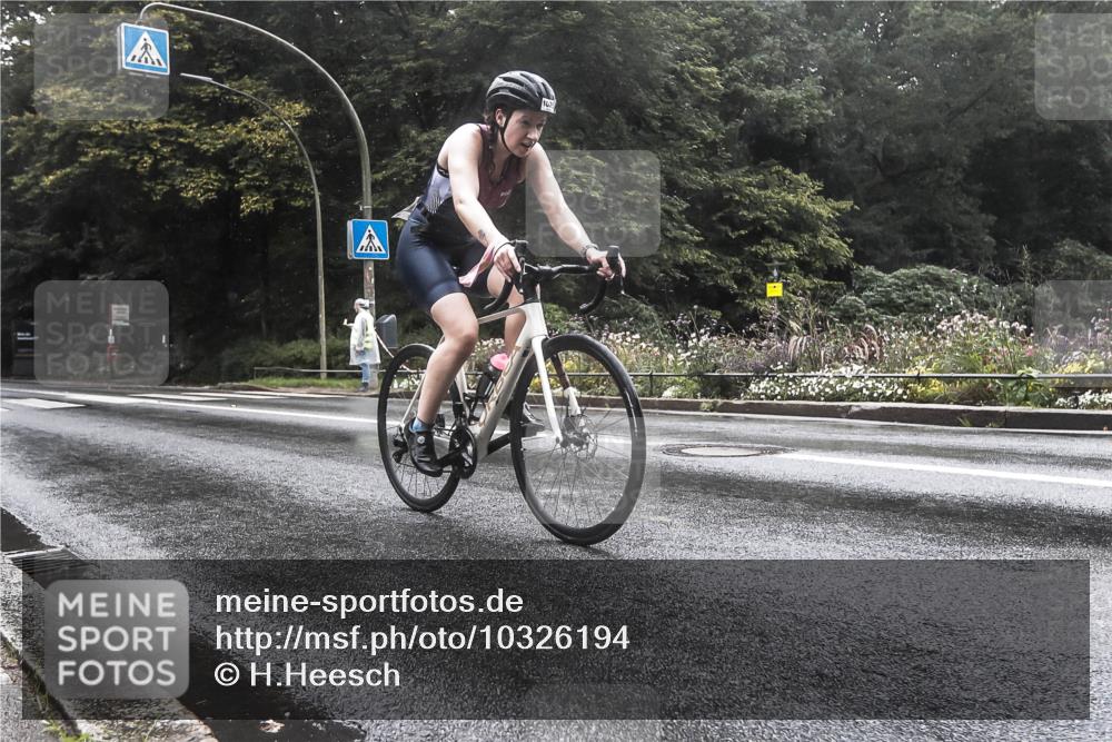 13.09.2026 - Stadtparktriathlon H.Heesch http://msf.ph/oto/10326194 13.09.2026 12:52:37 Radfahren 1075, 1100, 1209, 1230 meine-sportfotos.de