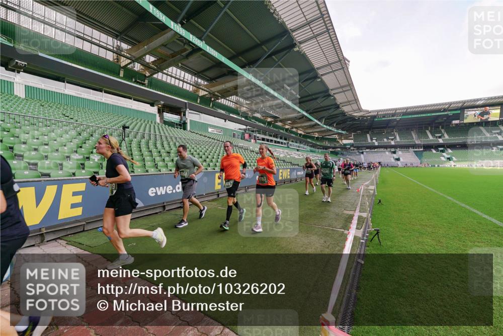 13.09.2026 - 21. swb-Marathon Bremen Michael Burmester http://msf.ph/oto/10326202 13.09.2026 13:30:07 Laufen im Stadion 122, 171, 224, 297, 405, 422, 476, 639, 685, 729, 754, 767, 806, 986, 1114, 1217, 1242, 1270, 1384, 1615, 1633, 1634, 1777, 1810, 1811, 1886, 1983, 2216, 2238, 2242, 2249, 2263, 2326, 2368, 2372, 2436, 2449, 2546, 2615, 2629, 2637, 2719, 2738, 2740, 2830, 2862, 2868, 2869, 2871, 2918, 2924, 2991, 2994, 3020, 3053, 3101, 3129, 3227, 3238, 3274, 3286, 3321, 3361, 3563, 3594, 3595, 3605, 3678, 3755, 3758, 3798, 3873, 3876, 3898, 3929, 3953, 3965, 3971, 3987, 4011, 4056, 357 meine-sportfotos.de