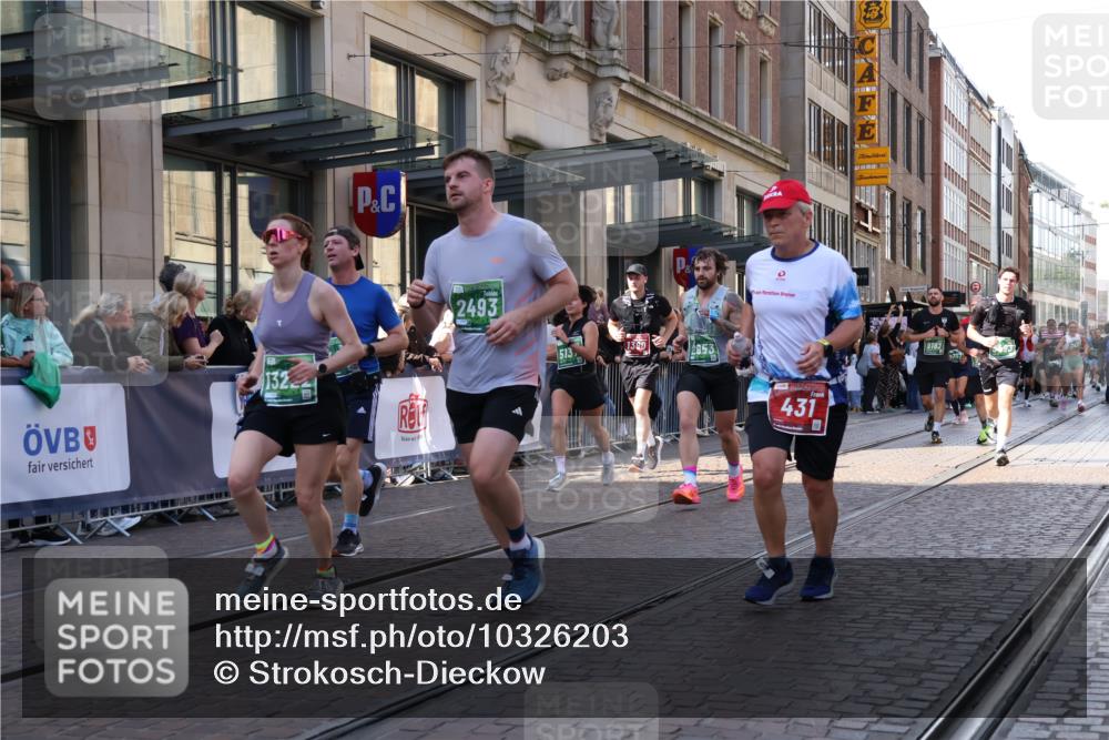 13.09.2026 - 21. swb-Marathon Bremen Strokosch-Dieckow http://msf.ph/oto/10326203 13.09.2026 13:20:11 Ziel 201, 232, 334, 876, 1197, 1528, 1646, 2493, 2577, 2953, 3813, 4174, 4351, 4357, 4358, 5137, 5450, 5493, 5583, 5855, 6495, 6496, 6901, 7018, 7411, 8178, 9047, 9162, 9721, 9949, 13222, 205, 411, 431, 495, 511, 655, 1053, 1058, 1252, 1390, 1537, 1551, 1750, 1931, 1972, 2122, 2343, 2807, 2885, 2903, 3240, 3319, 3411, 3685, 3690, 4287, 5340, 5389, 5583, 5813, 5837, 6663, 7341, 7404, 7488, 7531, 7664, 8263, 9082, 9518, 9756, 13192 meine-sportfotos.de