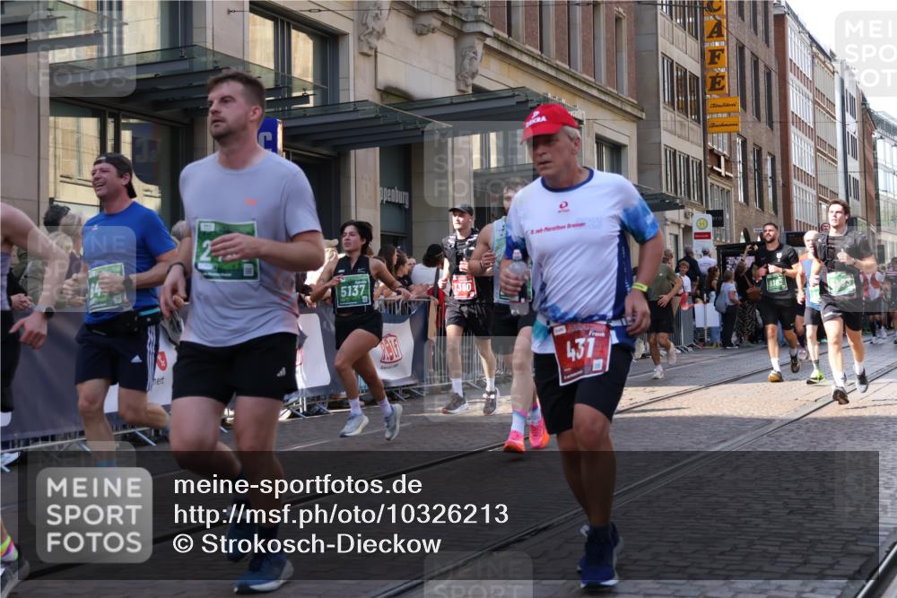 13.09.2026 - 21. swb-Marathon Bremen Strokosch-Dieckow http://msf.ph/oto/10326213 13.09.2026 13:20:12 Ziel 201, 232, 334, 541, 876, 1197, 1528, 1646, 2493, 2577, 2953, 3813, 4174, 4351, 4357, 4358, 5137, 5450, 5493, 5855, 6495, 6496, 6901, 7018, 7411, 8178, 9047, 9162, 9721, 9949, 13222, 205, 411, 431, 495, 511, 655, 1053, 1058, 1252, 1390, 1537, 1551, 1750, 1931, 1972, 2122, 2343, 2807, 2885, 2903, 3240, 3411, 3685, 3690, 4287, 5340, 5389, 5583, 5813, 5837, 6663, 7341, 7404, 7488, 7531, 7664, 8263, 9518, 9756, 13192 meine-sportfotos.de