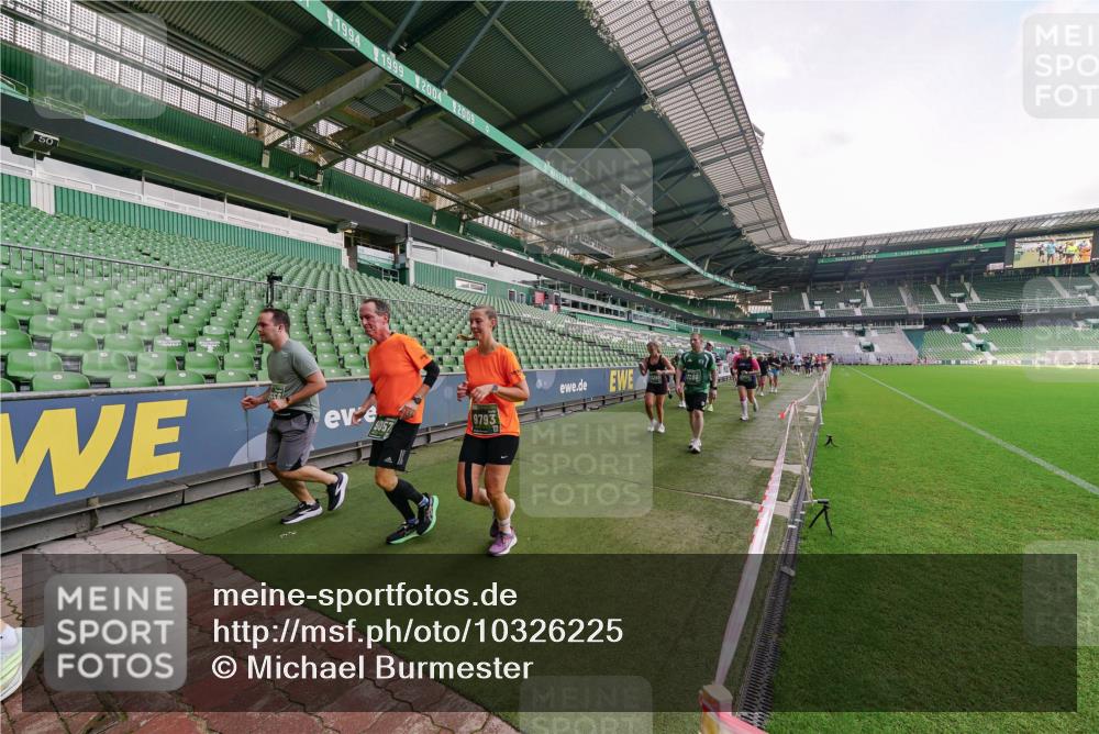 13.09.2026 - 21. swb-Marathon Bremen Michael Burmester http://msf.ph/oto/10326225 13.09.2026 13:30:08 Laufen im Stadion 122, 171, 224, 297, 405, 422, 476, 639, 685, 729, 754, 767, 806, 986, 1114, 1217, 1242, 1270, 1384, 1615, 1633, 1634, 1777, 1810, 1811, 1886, 1983, 2216, 2238, 2242, 2249, 2263, 2326, 2368, 2372, 2436, 2449, 2546, 2615, 2629, 2637, 2719, 2738, 2740, 2830, 2862, 2868, 2869, 2871, 2918, 2924, 2991, 2994, 3020, 3053, 3101, 3129, 3227, 3238, 3274, 3286, 3321, 3361, 3563, 3594, 3595, 3605, 3678, 3755, 3758, 3798, 3873, 3876, 3898, 3929, 3953, 3965, 3971, 3987, 4011, 4056, 357 meine-sportfotos.de