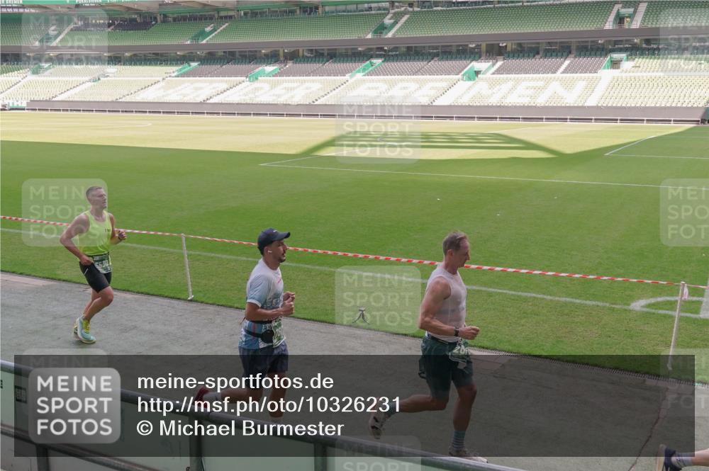 13.09.2026 - 21. swb-Marathon Bremen Michael Burmester http://msf.ph/oto/10326231 13.09.2026 12:55:43 Laufen im Stadion 161, 201, 205, 307, 388, 411, 461, 465, 495, 655, 854, 876, 913, 926, 948, 1053, 1058, 1197, 1390, 1537, 1599, 1645, 1750, 1972, 2001, 2040, 2122, 2125, 2234, 2251, 2260, 2319, 2383, 2390, 2474, 2535, 2604, 2733, 2801, 2812, 2870, 2922, 2948, 2962, 3012, 3057, 3119, 3134, 3175, 3192, 3202, 3206, 3241, 3246, 3290, 3346, 3348, 3356, 3357, 3411, 3508, 3706, 3716, 3836, 4135, 4137, 4171, 4413, 4479, 4733, 5277, 5430, 5530, 5695, 5867, 6106 meine-sportfotos.de