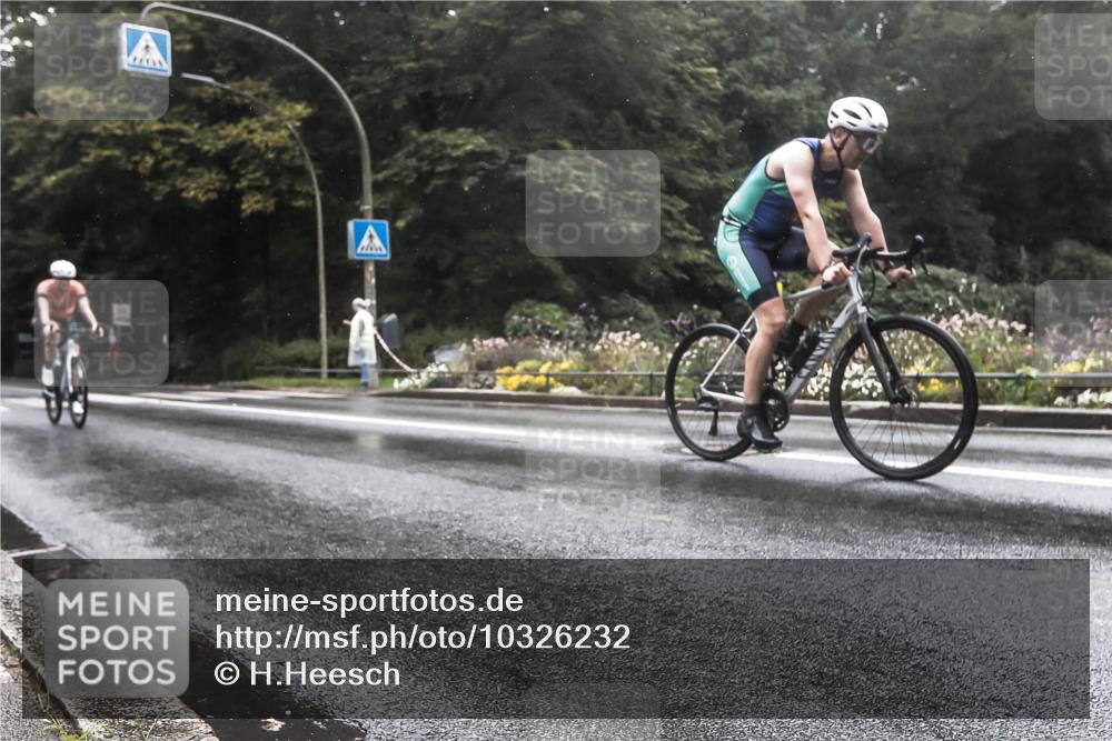 13.09.2026 - Stadtparktriathlon H.Heesch http://msf.ph/oto/10326232 13.09.2026 12:53:03 Radfahren 1081, 1134, 1157, 1194 meine-sportfotos.de