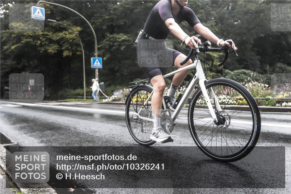 13.09.2026 - Stadtparktriathlon H.Heesch http://msf.ph/oto/10326241 13.09.2026 12:53:14 Radfahren 1102, 1148 meine-sportfotos.de