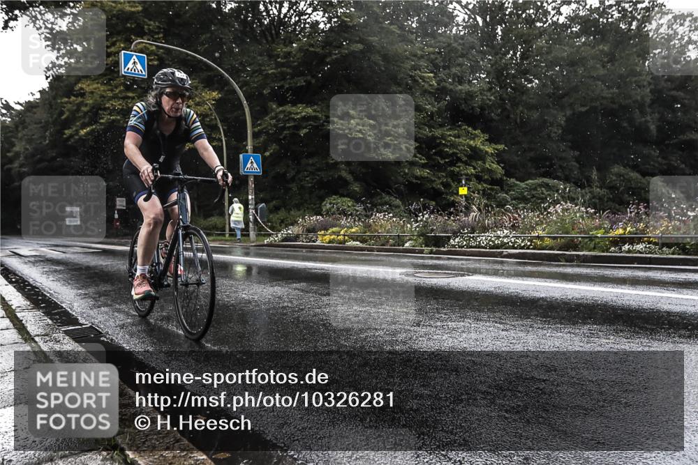 13.09.2026 - Stadtparktriathlon H.Heesch http://msf.ph/oto/10326281 13.09.2026 11:41:40 Radfahren 714, 773, 891 meine-sportfotos.de