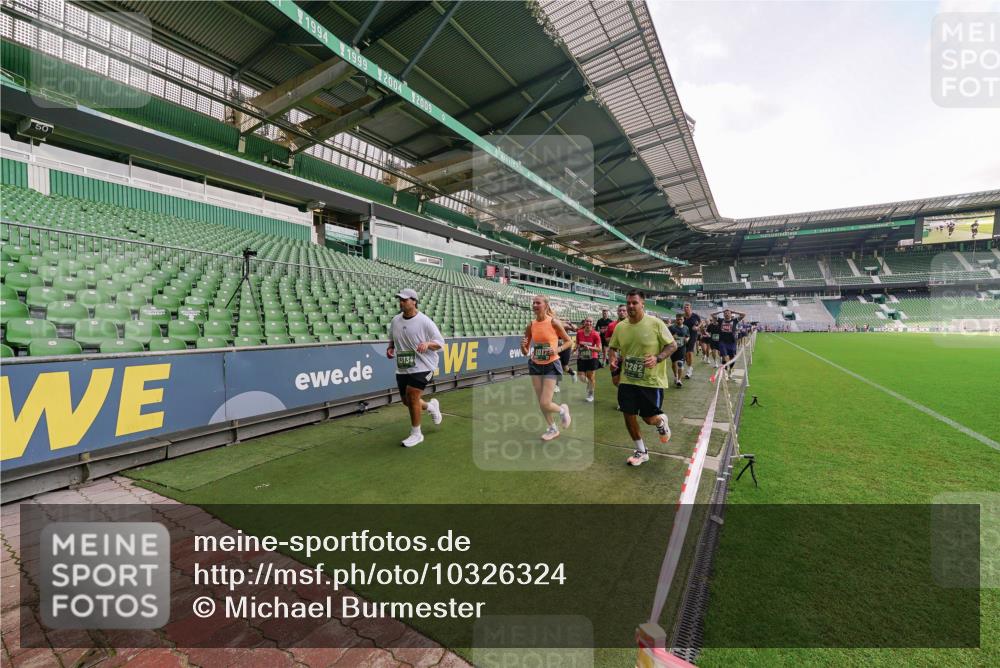13.09.2026 - 21. swb-Marathon Bremen Michael Burmester http://msf.ph/oto/10326324 13.09.2026 13:30:23 Laufen im Stadion 122, 171, 224, 297, 405, 422, 476, 639, 685, 729, 754, 767, 806, 986, 1114, 1217, 1242, 1270, 1384, 1529, 1615, 1633, 1634, 1775, 1810, 1811, 1886, 1983, 2216, 2238, 2242, 2249, 2263, 2326, 2368, 2372, 2436, 2449, 2546, 2615, 2629, 2637, 2643, 2677, 2719, 2738, 2740, 2830, 2862, 2869, 2871, 2877, 2918, 2924, 2994, 3020, 3053, 3101, 3129, 3227, 3238, 3274, 3286, 3361, 3401, 3563, 3594, 3605, 3755, 3758, 3873, 3876, 3898, 3929, 3953, 3965, 3971, 4011, 4056, 357 meine-sportfotos.de