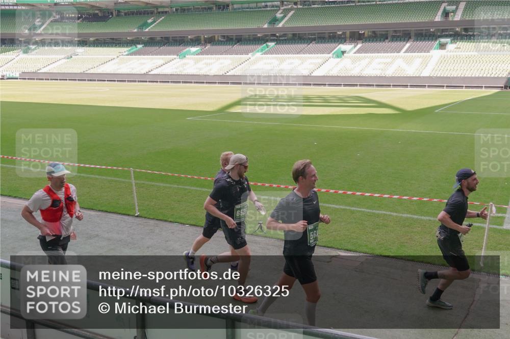 13.09.2026 - 21. swb-Marathon Bremen Michael Burmester http://msf.ph/oto/10326325 13.09.2026 12:55:49 Laufen im Stadion 161, 201, 205, 307, 388, 411, 431, 461, 465, 495, 655, 854, 876, 913, 926, 948, 1053, 1058, 1130, 1197, 1390, 1537, 1599, 1645, 1750, 1972, 2001, 2040, 2122, 2125, 2234, 2251, 2260, 2319, 2383, 2390, 2473, 2474, 2535, 2604, 2733, 2801, 2812, 2870, 2922, 2948, 3012, 3057, 3119, 3134, 3175, 3192, 3202, 3206, 3241, 3246, 3290, 3346, 3348, 3356, 3411, 3508, 3706, 3716, 3836, 4135, 4137, 4171, 4413, 4479, 4733, 5277, 5430, 5530, 5695, 5867, 6106 meine-sportfotos.de