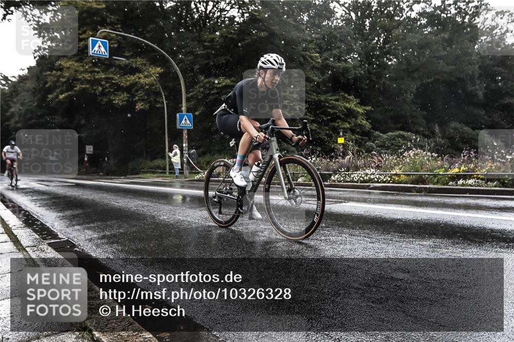 13.09.2026 - Stadtparktriathlon H.Heesch http://msf.ph/oto/10326328 13.09.2026 11:42:16 Radfahren 728, 793, 887, 888 meine-sportfotos.de