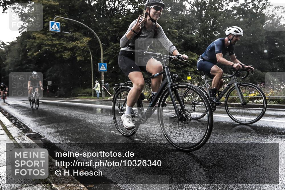 13.09.2026 - Stadtparktriathlon H.Heesch http://msf.ph/oto/10326340 13.09.2026 11:42:26 Radfahren 722, 778, 780, 867 meine-sportfotos.de