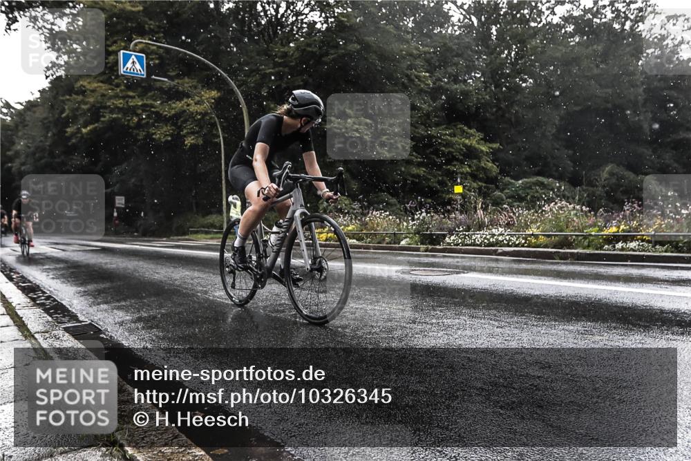 13.09.2026 - Stadtparktriathlon H.Heesch http://msf.ph/oto/10326345 13.09.2026 11:42:26 Radfahren 722, 778, 780, 867 meine-sportfotos.de