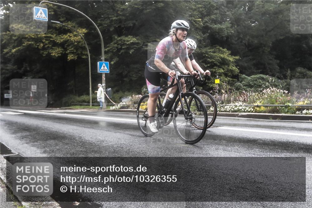 13.09.2026 - Stadtparktriathlon H.Heesch http://msf.ph/oto/10326355 13.09.2026 12:54:16 Radfahren 1137, 1138, 1140, 1170, 1204, 1242 meine-sportfotos.de