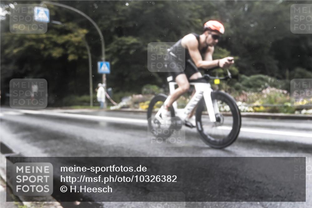 13.09.2026 - Stadtparktriathlon H.Heesch http://msf.ph/oto/10326382 13.09.2026 12:54:23 Radfahren 1087, 1189, 1273, 1299, 1400 meine-sportfotos.de