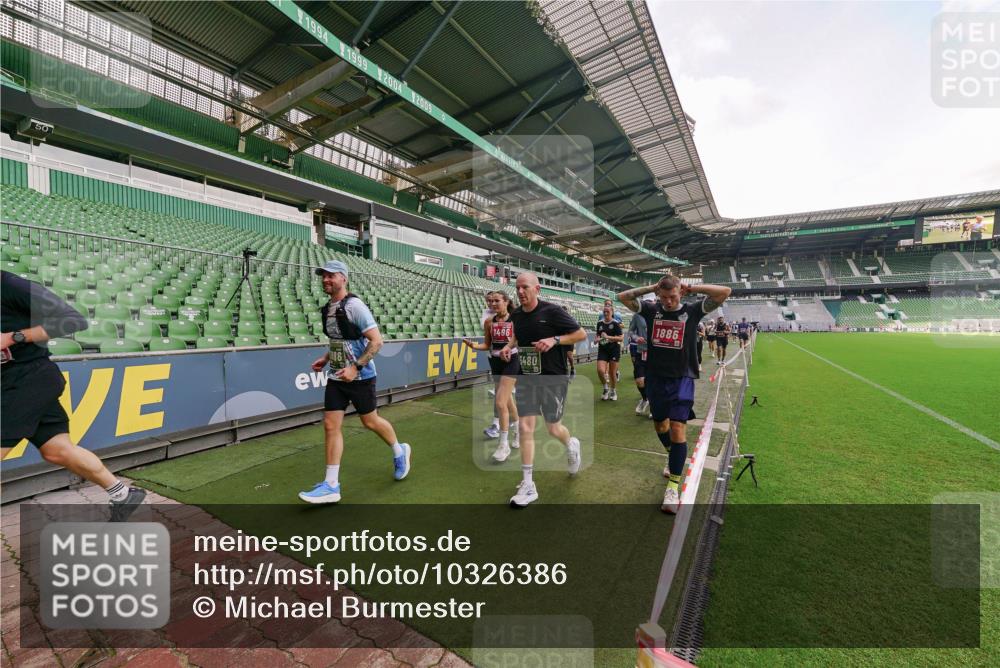 13.09.2026 - 21. swb-Marathon Bremen Michael Burmester http://msf.ph/oto/10326386 13.09.2026 13:30:28 Laufen im Stadion 122, 171, 224, 297, 405, 422, 476, 639, 754, 767, 806, 1114, 1217, 1242, 1270, 1529, 1615, 1633, 1634, 1775, 1810, 1811, 1886, 1983, 2216, 2238, 2242, 2249, 2263, 2326, 2368, 2372, 2436, 2449, 2546, 2615, 2629, 2637, 2643, 2677, 2719, 2738, 2740, 2830, 2869, 2871, 2877, 2918, 2994, 3020, 3053, 3094, 3101, 3129, 3227, 3274, 3286, 3361, 3401, 3563, 3605, 3723, 3755, 3758, 3873, 3876, 3898, 3929, 3953, 3965, 3971, 4011, 4056, 357 meine-sportfotos.de