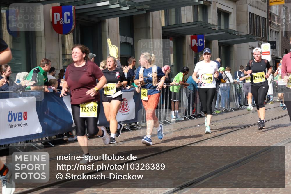 13.09.2026 - 21. swb-Marathon Bremen Strokosch-Dieckow http://msf.ph/oto/10326389 13.09.2026 11:01:04 Ziel 10181, 10560, 10647, 10648, 10678, 10892, 11260, 11306, 11324, 11459, 11467, 11550, 11551, 11666, 11681, 11682, 11751, 11788, 11796, 11798, 11813, 11816, 11969, 11970, 12047, 12062, 12245, 12283, 12390, 12391, 10093, 10367, 10368, 10428, 10639, 10753, 10857, 10964, 10965, 11049, 11055, 11116, 11247, 11343, 11359, 11428, 11475, 11540, 11681, 11682, 11728, 11797, 11804, 11819, 11850, 11959, 12006, 12085, 12116, 12241, 12397, 12428 meine-sportfotos.de