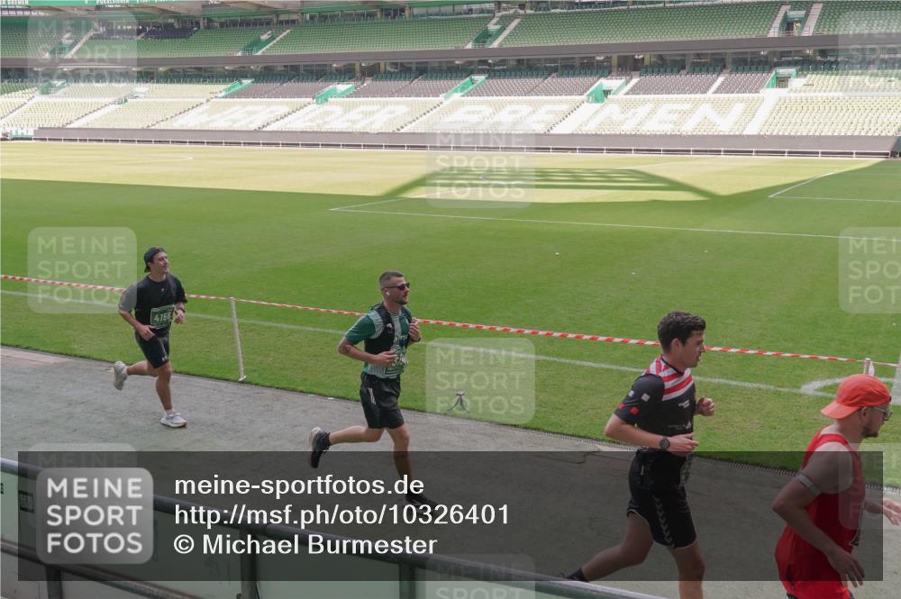 13.09.2026 - 21. swb-Marathon Bremen Michael Burmester http://msf.ph/oto/10326401 13.09.2026 12:55:55 Laufen im Stadion 201, 205, 307, 388, 411, 431, 465, 495, 655, 854, 876, 913, 926, 948, 1053, 1058, 1130, 1197, 1390, 1537, 1599, 1645, 1750, 1972, 2001, 2040, 2122, 2125, 2234, 2251, 2260, 2319, 2383, 2390, 2473, 2474, 2535, 2604, 2733, 2801, 2812, 2870, 2922, 2948, 3012, 3057, 3119, 3134, 3175, 3192, 3202, 3206, 3241, 3246, 3290, 3346, 3348, 3356, 3411, 3508, 3706, 3716, 3836, 4135, 4137, 4171, 4413, 4479, 4733, 5277, 5430, 5530, 5695, 5867, 6106 meine-sportfotos.de