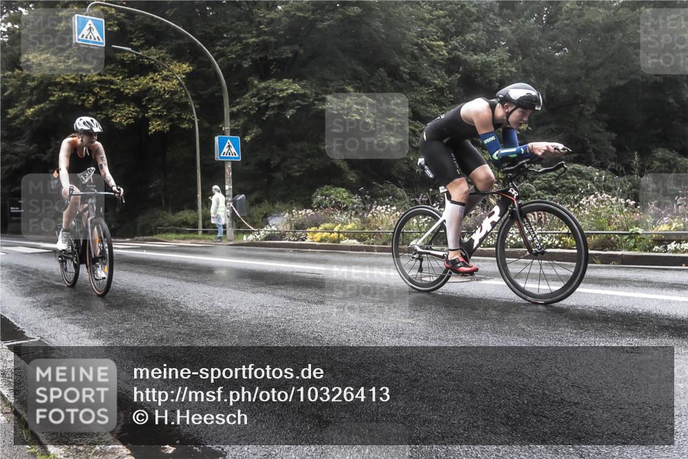 13.09.2026 - Stadtparktriathlon H.Heesch http://msf.ph/oto/10326413 13.09.2026 12:54:40 Radfahren 1101, 1304, 1308 meine-sportfotos.de
