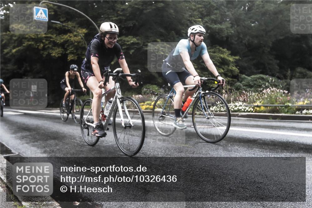 13.09.2026 - Stadtparktriathlon H.Heesch http://msf.ph/oto/10326436 13.09.2026 12:54:59 Radfahren 1108, 1153, 1158, 1224, 1258, 1286, 1417 meine-sportfotos.de