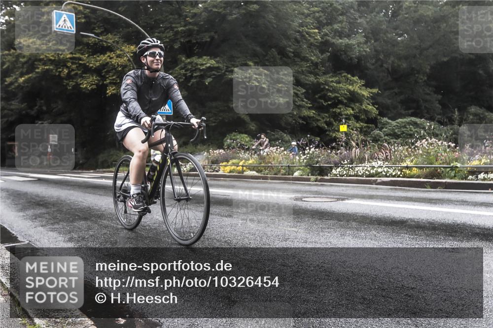 13.09.2026 - Stadtparktriathlon H.Heesch http://msf.ph/oto/10326454 13.09.2026 12:55:01 Radfahren 1108, 1153, 1158, 1286, 1417 meine-sportfotos.de
