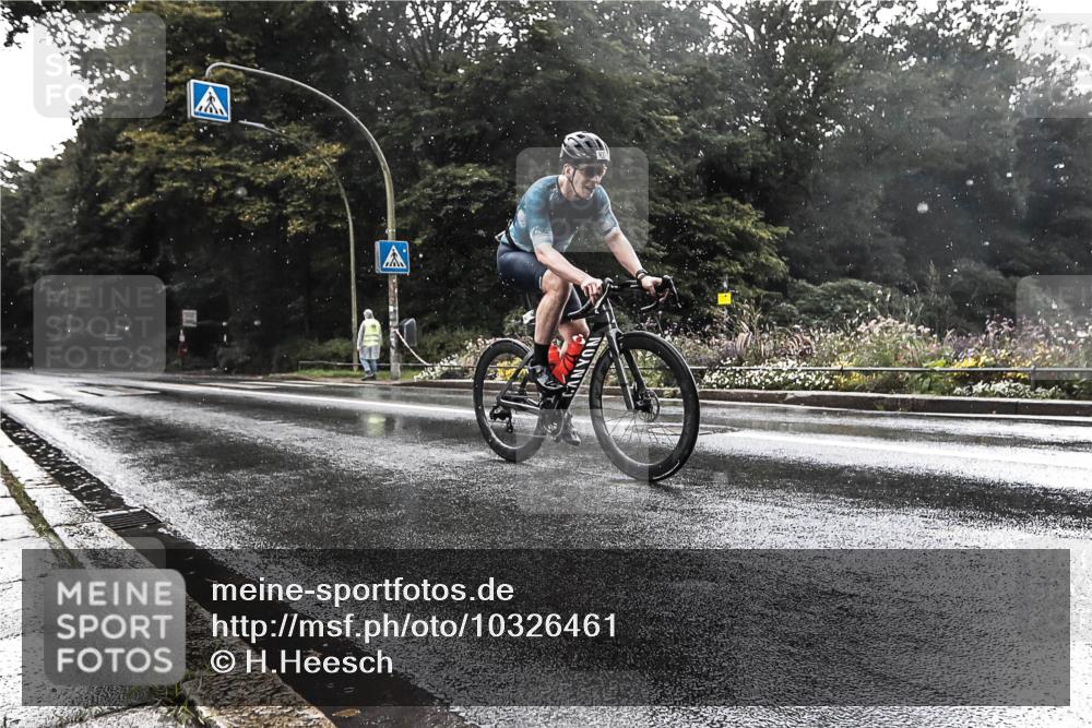 13.09.2026 - Stadtparktriathlon H.Heesch http://msf.ph/oto/10326461 13.09.2026 11:43:36 Radfahren 796, 812, 847, 937 meine-sportfotos.de