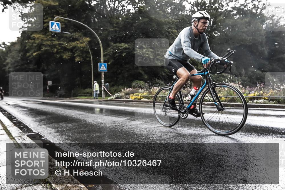 13.09.2026 - Stadtparktriathlon H.Heesch http://msf.ph/oto/10326467 13.09.2026 11:43:46 Radfahren 938 meine-sportfotos.de