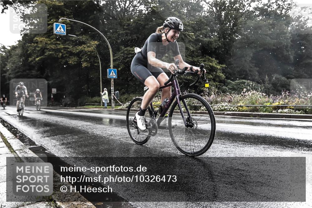 13.09.2026 - Stadtparktriathlon H.Heesch http://msf.ph/oto/10326473 13.09.2026 11:44:00 Radfahren 808, 851, 904, 928 meine-sportfotos.de