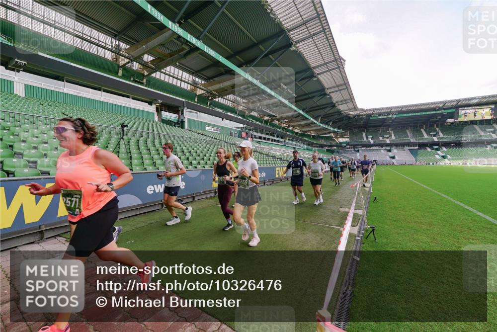 13.09.2026 - 21. swb-Marathon Bremen Michael Burmester http://msf.ph/oto/10326476 13.09.2026 13:30:36 Laufen im Stadion 122, 171, 224, 295, 297, 405, 476, 639, 754, 767, 806, 840, 1114, 1217, 1242, 1270, 1314, 1329, 1529, 1633, 1634, 1775, 1810, 1811, 1886, 1983, 2216, 2238, 2242, 2249, 2263, 2368, 2372, 2436, 2449, 2546, 2615, 2629, 2637, 2643, 2677, 2719, 2738, 2740, 2830, 2869, 2871, 2877, 2918, 2952, 2994, 3038, 3053, 3094, 3101, 3129, 3227, 3286, 3401, 3426, 3563, 3605, 3723, 3758, 3873, 3876, 3898, 3918, 3929, 3965, 3971, 4011, 4056, 357 meine-sportfotos.de