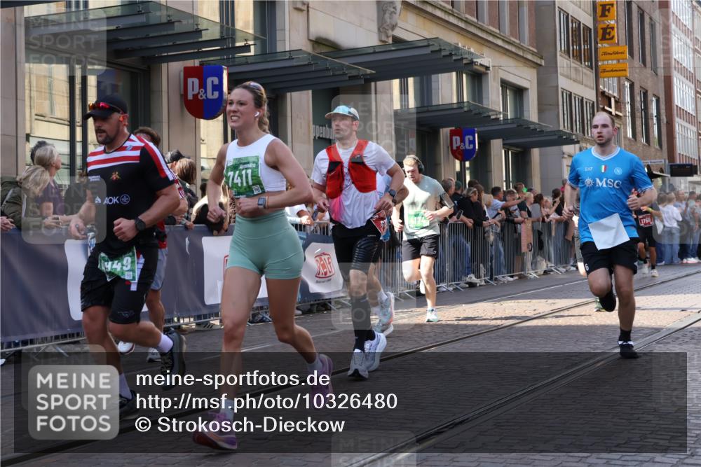 13.09.2026 - 21. swb-Marathon Bremen Strokosch-Dieckow http://msf.ph/oto/10326480 13.09.2026 13:20:19 Ziel 201, 334, 541, 769, 876, 1197, 1528, 1646, 2493, 2953, 3813, 3866, 4174, 4357, 4358, 4482, 5137, 5213, 5493, 5855, 5954, 6177, 6495, 6496, 7411, 7517, 8005, 8141, 8804, 9162, 9691, 9721, 9949, 13126, 13222, 205, 232, 431, 511, 655, 1058, 1252, 1390, 1537, 1750, 1931, 2122, 2343, 2577, 2807, 2885, 2903, 3685, 3690, 4287, 4351, 5137, 5340, 5389, 5450, 5583, 5813, 5837, 6663, 6901, 7018, 7341, 7531, 7664, 8178, 9047, 9518, 9756, 13222 meine-sportfotos.de