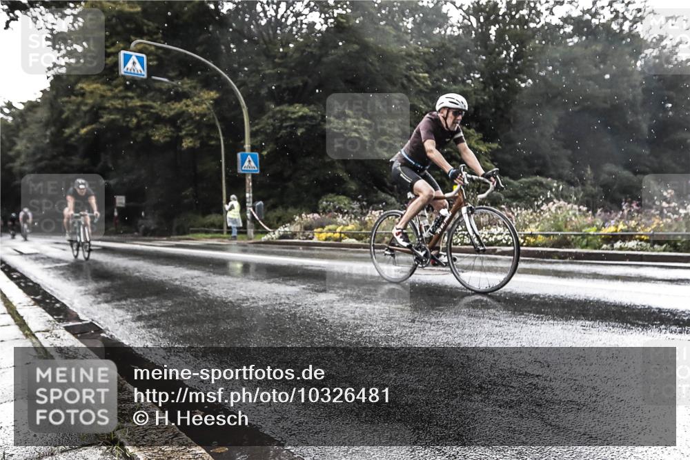 13.09.2026 - Stadtparktriathlon H.Heesch http://msf.ph/oto/10326481 13.09.2026 11:44:02 Radfahren 713, 808, 851, 894, 904, 928, 963 meine-sportfotos.de