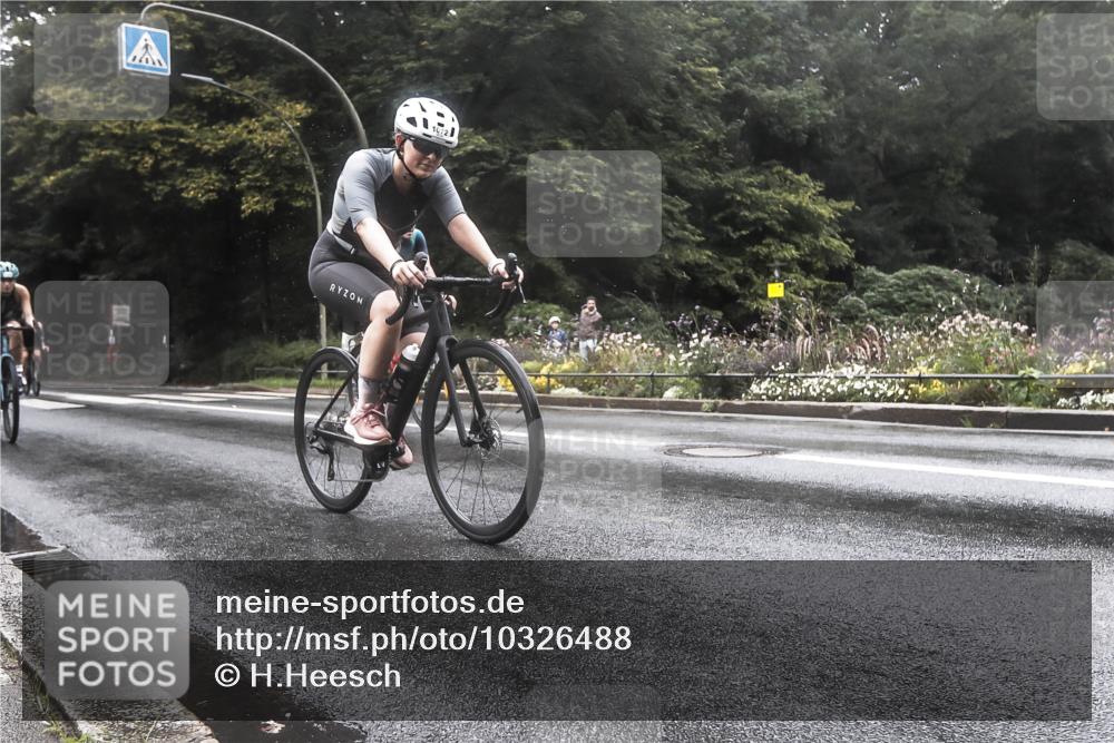 13.09.2026 - Stadtparktriathlon H.Heesch http://msf.ph/oto/10326488 13.09.2026 12:55:18 Radfahren 1072, 1076, 1129, 1218, 1250, 1405 meine-sportfotos.de