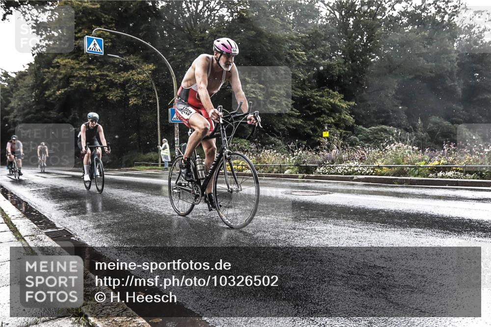 13.09.2026 - Stadtparktriathlon H.Heesch http://msf.ph/oto/10326502 13.09.2026 11:44:06 Radfahren 713, 762, 823, 832, 849, 886, 894, 963 meine-sportfotos.de