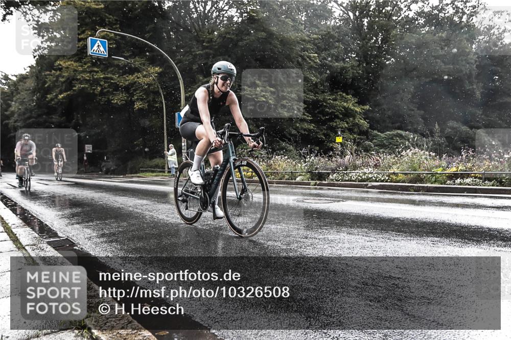 13.09.2026 - Stadtparktriathlon H.Heesch http://msf.ph/oto/10326508 13.09.2026 11:44:07 Radfahren 713, 762, 823, 832, 849, 886, 894, 963 meine-sportfotos.de