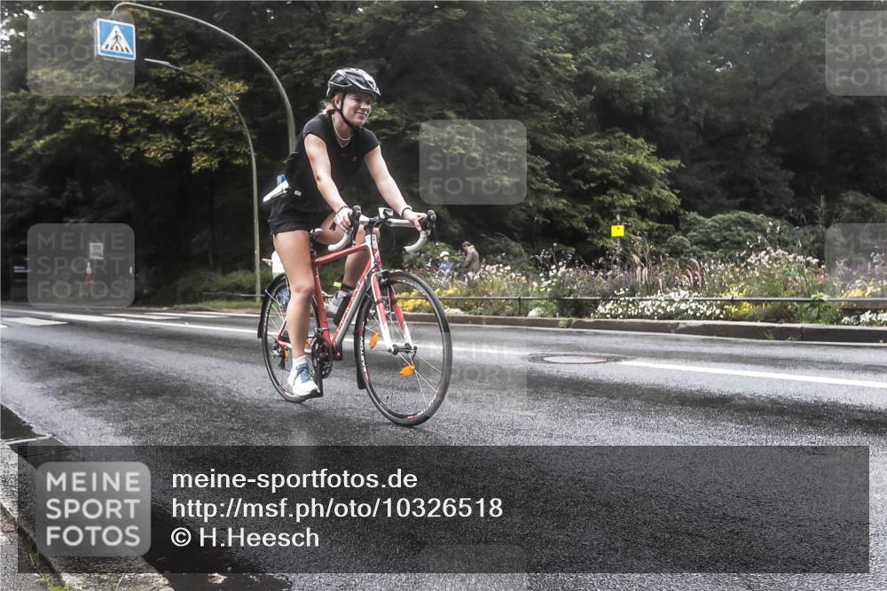 13.09.2026 - Stadtparktriathlon H.Heesch http://msf.ph/oto/10326518 13.09.2026 12:55:22 Radfahren 1072, 1098, 1129, 1250, 1269, 1405 meine-sportfotos.de