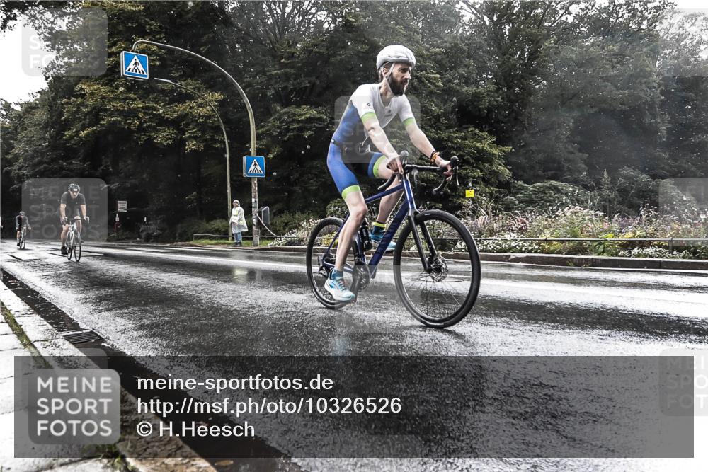 13.09.2026 - Stadtparktriathlon H.Heesch http://msf.ph/oto/10326526 13.09.2026 11:44:09 Radfahren 718, 762, 823, 832, 849, 861, 886 meine-sportfotos.de