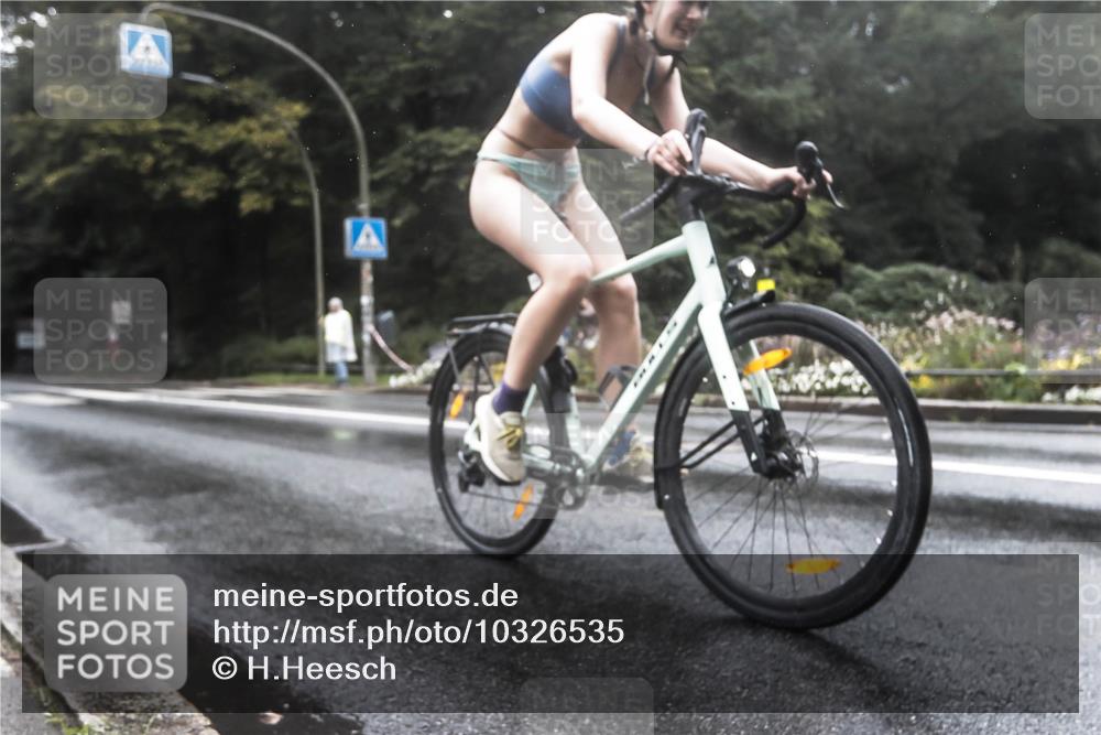 13.09.2026 - Stadtparktriathlon H.Heesch http://msf.ph/oto/10326535 13.09.2026 12:55:45 Radfahren 1152 meine-sportfotos.de
