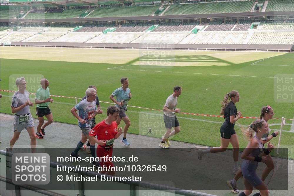 13.09.2026 - 21. swb-Marathon Bremen Michael Burmester http://msf.ph/oto/10326549 13.09.2026 12:56:06 Laufen im Stadion 201, 205, 307, 388, 411, 431, 465, 495, 655, 769, 854, 876, 913, 926, 948, 1058, 1130, 1197, 1390, 1537, 1599, 1601, 1645, 1750, 1972, 2001, 2040, 2122, 2125, 2234, 2251, 2260, 2319, 2383, 2390, 2473, 2474, 2535, 2604, 2634, 2671, 2733, 2761, 2812, 2922, 2948, 3057, 3119, 3134, 3175, 3192, 3202, 3241, 3246, 3290, 3346, 3348, 3356, 3411, 3458, 3508, 3706, 3716, 3813, 3836, 4135, 4137, 4171, 4413, 4479, 4733, 5277, 5430, 5530, 5695, 5867, 6106 meine-sportfotos.de