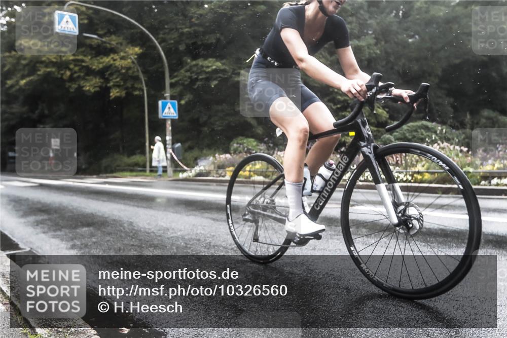 13.09.2026 - Stadtparktriathlon H.Heesch http://msf.ph/oto/10326560 13.09.2026 12:56:16 Radfahren 1191 meine-sportfotos.de