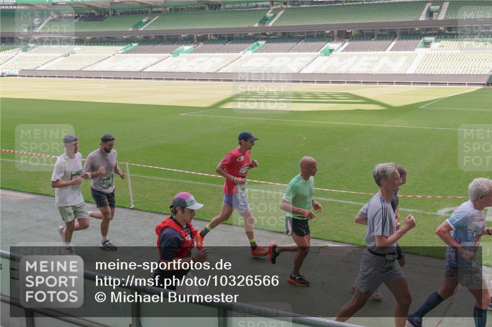 13.09.2026 - 21. swb-Marathon Bremen Michael Burmester http://msf.ph/oto/10326566 13.09.2026 12:56:07 Laufen im Stadion 201, 205, 307, 388, 411, 431, 465, 495, 655, 769, 854, 876, 913, 926, 948, 1058, 1130, 1197, 1390, 1537, 1599, 1601, 1645, 1750, 1972, 2001, 2040, 2122, 2125, 2234, 2251, 2260, 2319, 2383, 2390, 2473, 2474, 2535, 2604, 2634, 2671, 2733, 2761, 2812, 2922, 2948, 3057, 3119, 3134, 3175, 3192, 3202, 3241, 3246, 3290, 3346, 3348, 3411, 3458, 3508, 3706, 3716, 3813, 3836, 4135, 4137, 4171, 4413, 4479, 4733, 5277, 5430, 5530, 5695, 5867, 6106 meine-sportfotos.de