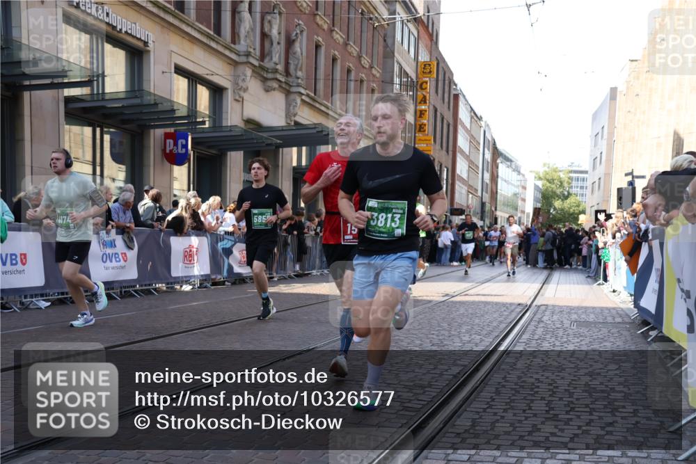 13.09.2026 - 21. swb-Marathon Bremen Strokosch-Dieckow http://msf.ph/oto/10326577 13.09.2026 13:20:21 Ziel 541, 769, 876, 1197, 1528, 1646, 1881, 2493, 2640, 2953, 3356, 3813, 3866, 4174, 4357, 4358, 4482, 4612, 5213, 5493, 5855, 5954, 6177, 6495, 6496, 7411, 7517, 8005, 8141, 8804, 9162, 9691, 9721, 9949, 13126, 201, 205, 232, 334, 431, 655, 1058, 1197, 1252, 1390, 1537, 1750, 1931, 2122, 2343, 2577, 2807, 2885, 2903, 2953, 3685, 3690, 4287, 4351, 5137, 5340, 5389, 5450, 5583, 5837, 6663, 6901, 7018, 7341, 7531, 7664, 8178, 9047, 9518, 9756, 13222 meine-sportfotos.de
