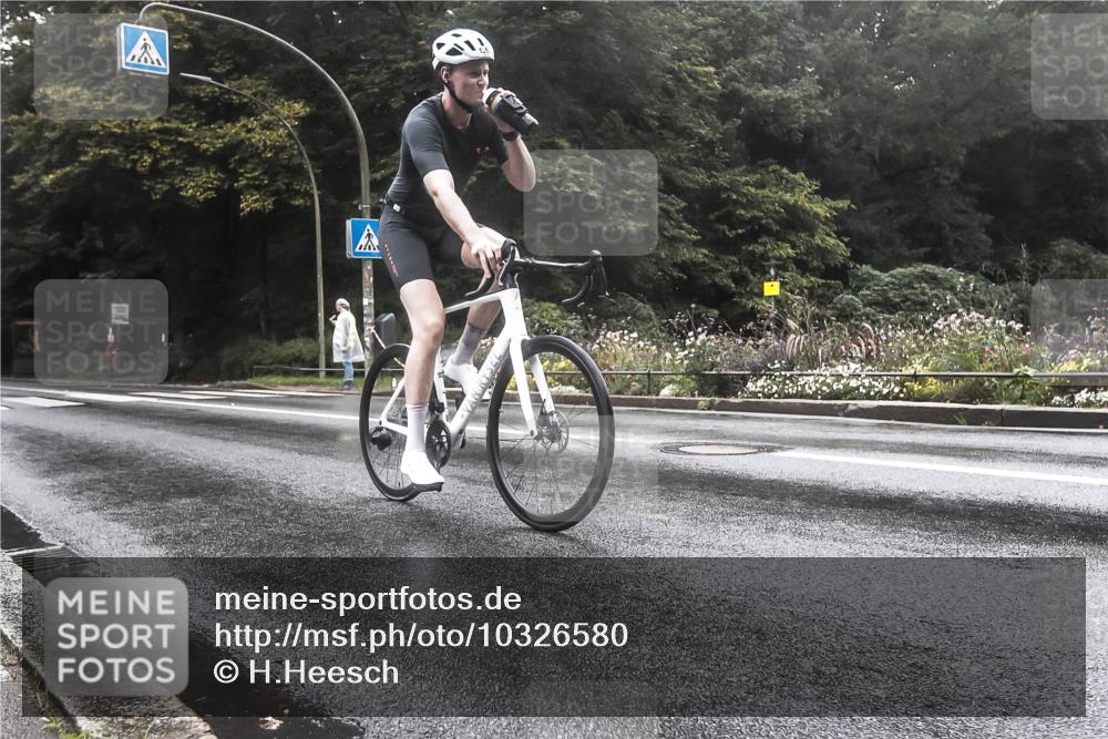 13.09.2026 - Stadtparktriathlon H.Heesch http://msf.ph/oto/10326580 13.09.2026 12:56:22 Radfahren 1154, 1260, 1268, 1275, 1426 meine-sportfotos.de