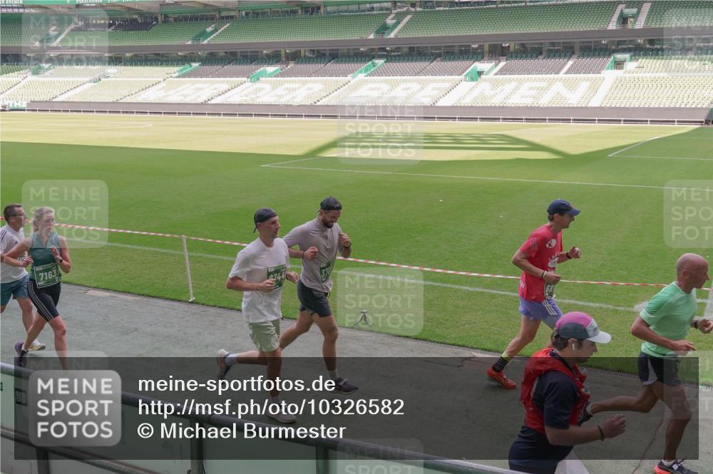 13.09.2026 - 21. swb-Marathon Bremen Michael Burmester http://msf.ph/oto/10326582 13.09.2026 12:56:08 Laufen im Stadion 201, 205, 307, 388, 411, 431, 465, 495, 655, 769, 854, 857, 876, 913, 926, 948, 1058, 1130, 1197, 1390, 1537, 1599, 1601, 1645, 1750, 1972, 2001, 2040, 2122, 2125, 2234, 2251, 2260, 2319, 2383, 2390, 2473, 2474, 2535, 2604, 2634, 2671, 2733, 2761, 2812, 2922, 2948, 3057, 3119, 3134, 3175, 3192, 3202, 3241, 3246, 3290, 3346, 3348, 3411, 3458, 3508, 3706, 3716, 3813, 3836, 4135, 4137, 4171, 4413, 4479, 4733, 5277, 5430, 5530, 5695, 5867, 6106 meine-sportfotos.de