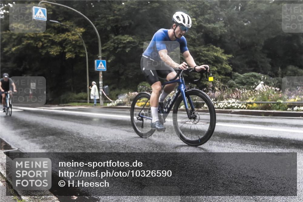 13.09.2026 - Stadtparktriathlon H.Heesch http://msf.ph/oto/10326590 13.09.2026 12:56:30 Radfahren 1164, 1192, 1202, 1208, 1366 meine-sportfotos.de