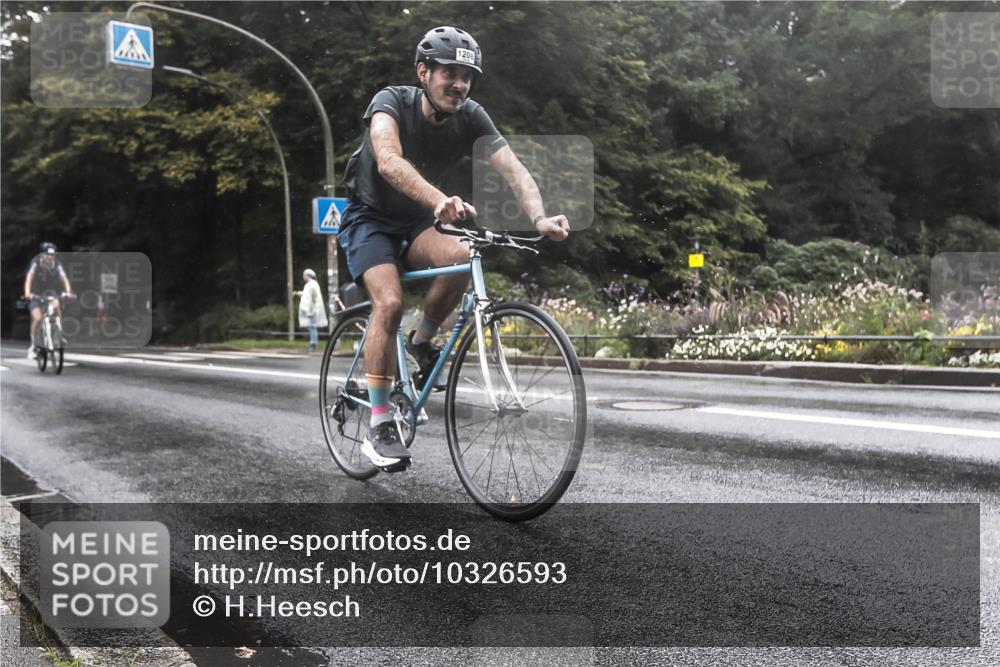 13.09.2026 - Stadtparktriathlon H.Heesch http://msf.ph/oto/10326593 13.09.2026 12:56:31 Radfahren 1164, 1192, 1202, 1208, 1366 meine-sportfotos.de