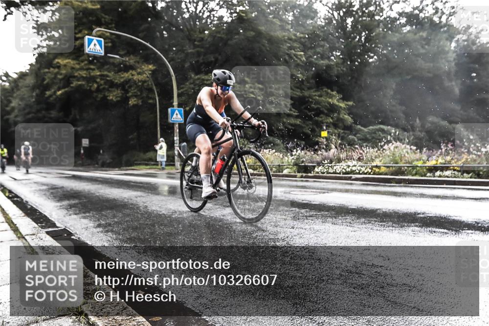 13.09.2026 - Stadtparktriathlon H.Heesch http://msf.ph/oto/10326607 13.09.2026 11:44:39 Radfahren 709, 720, 790, 798, 806, 853 meine-sportfotos.de