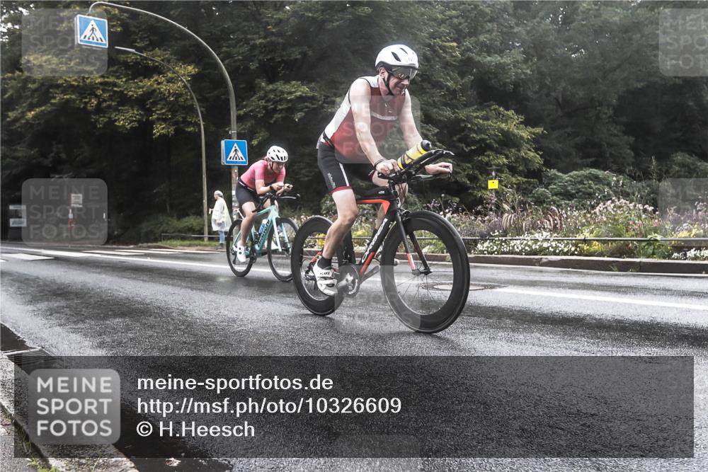 13.09.2026 - Stadtparktriathlon H.Heesch http://msf.ph/oto/10326609 13.09.2026 12:56:37 Radfahren 1123, 1156, 1253, 1271, 1389 meine-sportfotos.de