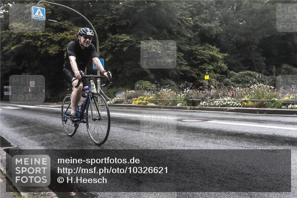 13.09.2026 - Stadtparktriathlon H.Heesch http://msf.ph/oto/10326621 13.09.2026 12:56:38 Radfahren 1123, 1156, 1253, 1271, 1389, 1427 meine-sportfotos.de