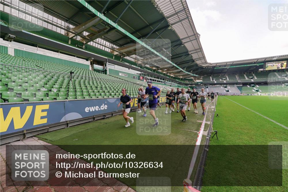 13.09.2026 - 21. swb-Marathon Bremen Michael Burmester http://msf.ph/oto/10326634 13.09.2026 13:30:55 Laufen im Stadion 122, 171, 224, 295, 297, 405, 487, 639, 767, 806, 840, 965, 1114, 1142, 1217, 1242, 1270, 1310, 1314, 1329, 1529, 1633, 1634, 1775, 1810, 1811, 1886, 1892, 1904, 1983, 2216, 2238, 2242, 2249, 2263, 2368, 2372, 2449, 2546, 2615, 2629, 2637, 2643, 2677, 2719, 2726, 2738, 2830, 2869, 2871, 2877, 2918, 2952, 2994, 3038, 3053, 3094, 3101, 3140, 3223, 3227, 3286, 3401, 3426, 3563, 3723, 3736, 3873, 3876, 3898, 3918, 3929, 3944, 4056, 357 meine-sportfotos.de